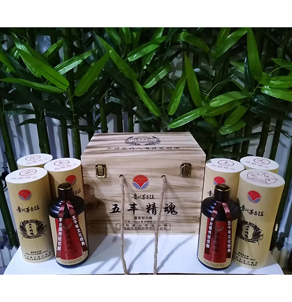 鹤岗健康型杏耀平台纯粮酿造酒厂家